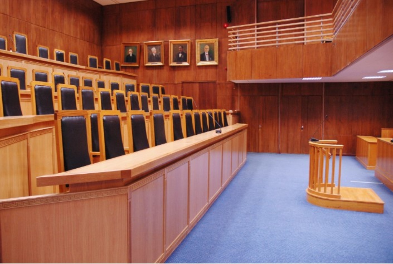 Εισαγγελική παρέμβαση για ρατσιστική βία και σχέδιο εμπρησμών
