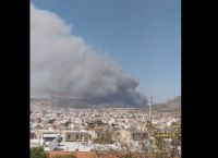 Φωτιά στους πρόποδες της Πάρνηθας: Εκκενώνεται η Φυλή προς Άνω Λιόσια