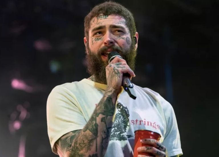 Lord of the Rings: Ο Post Malone για 2 εκατ. δολάρια απέκτησε τη σπανιότερη κάρτα του Magic: The Gathering