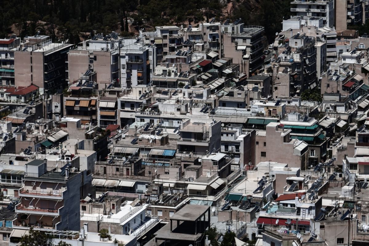 Προχωρά «Κάλυψη»: Προσφέρονται 1.000 διαμερίσματα από 46 δήμους