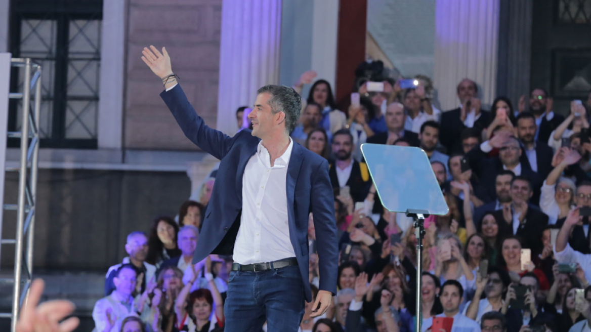 Δήμος Αθήνας: Το φαβορί, τα αουτσάιντερ και ο κίνδυνος