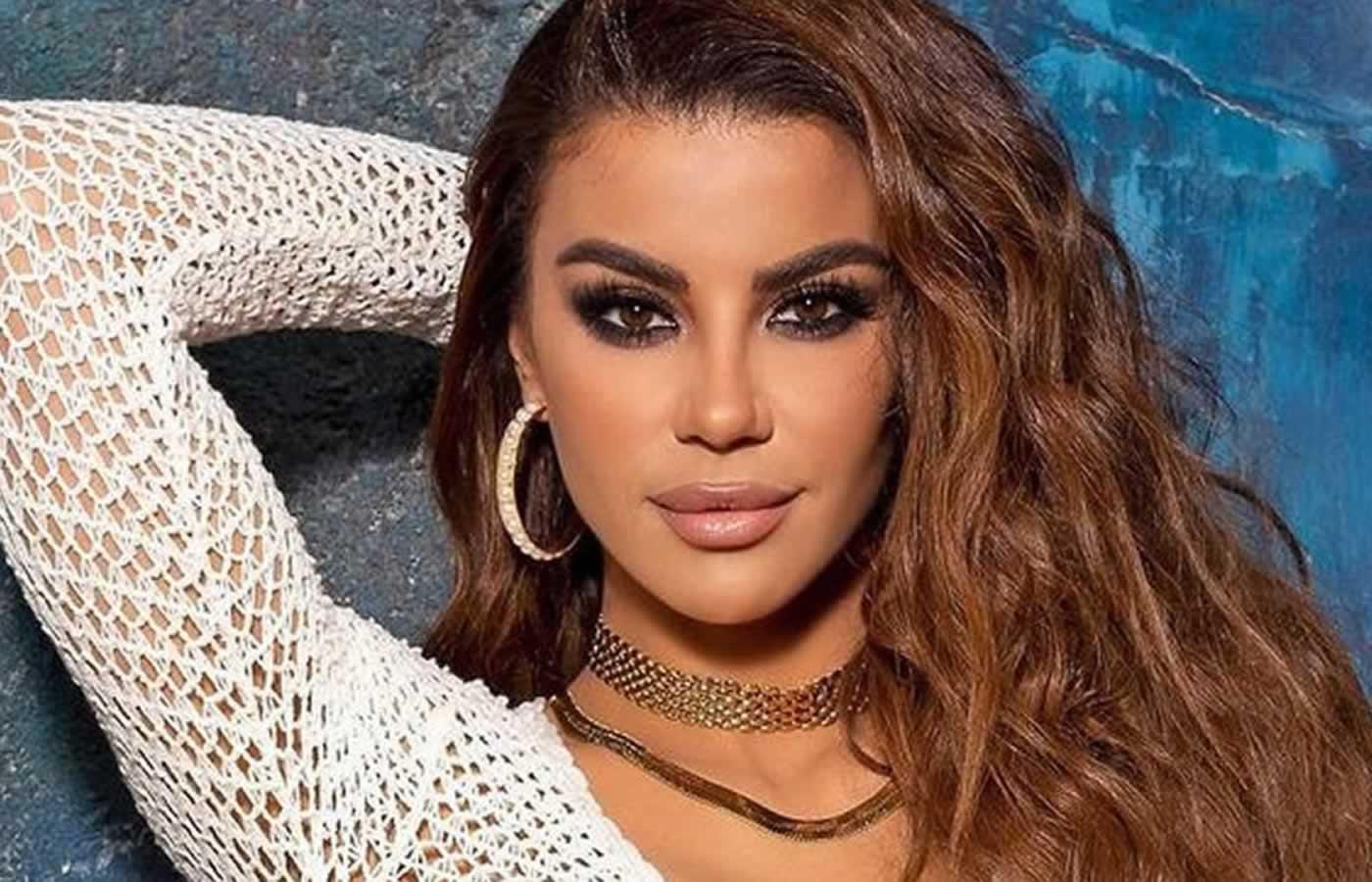 Ειρήνη Παπαδοπούλου: Οι πόζες της με κορδονάκι στην Σκόπελο θα σου φτιάξουν την ημέρα