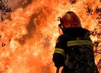 Πυρκαγιά ξέσπασε στο χωριό Μαρτίνο χωρίς να απειλεί κατοικημένη περιοχή