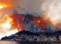 Η Ελλάδα μετατρέπεται σε «θάλαμο αερίων»