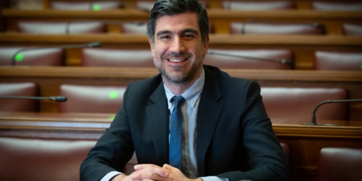 Γλαβίνας: Τις συνεργασίες τις υπαγορεύει η ίδια η κοινωνία