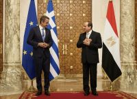 Στο Κάιρο ο Κ. Μητσοτάκης – Στόχος ο κομβικός ρόλος της Αθήνας στην ενεργειακή σκακιέρα