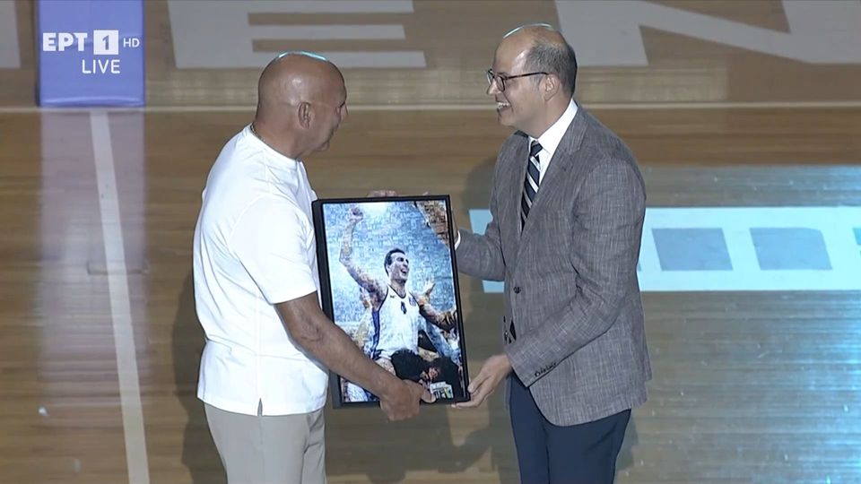 A Legendary Tribute: Nikos Galis Honored by Greek Basketball Federation