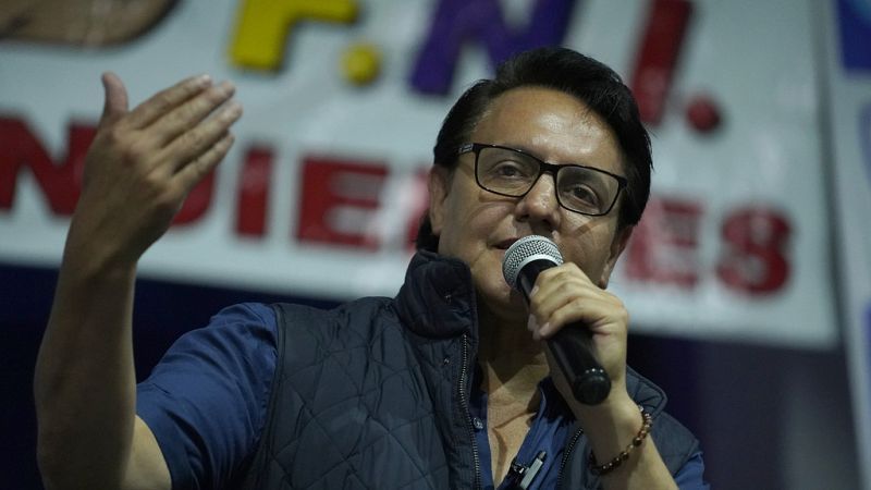 Ισημερινός – Βίντεο σοκ: Η στιγμή της δολοφονίας του υποψήφιου προέδρου Φ. Βιγιαβισένσιο