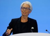 Λαγκάρντ: Είναι πρόωρο να ανακηρύξουμε νίκη επί του πληθωρισμού Λαγκάρντ: Είναι πρόωρο να ανακηρύξουμε νίκη επί του πληθωρισμού