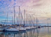 Ντελίβερι σε μαρίνες και αεροδρόμια – Ενισχύονται οι συνεργασίες σούπερ μάρκετ και πλατφορμών