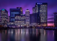 Canary Wharf: Η ερημική αποβάθρα που έγινε Business Point του finance και η έξοδος των τραπεζών