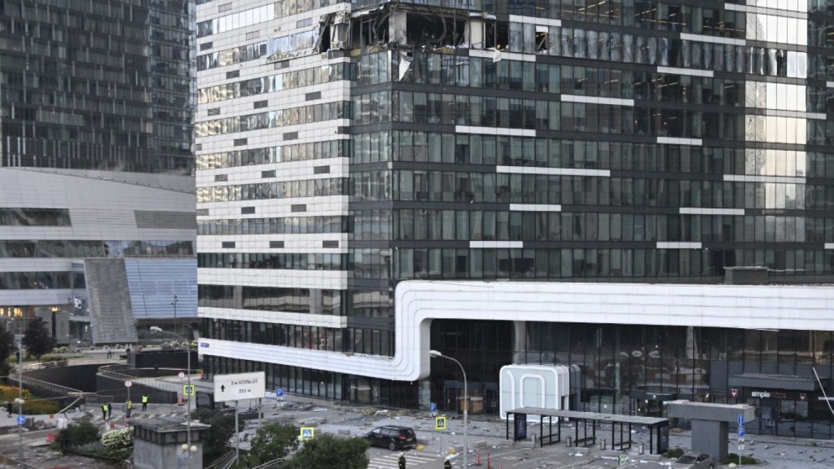 Έκλεισε προσωρινά το διεθνές αεροδρόμιο Βνούκοβο – Επίθεση από ουκρανικά UAVs στη Μόσχα