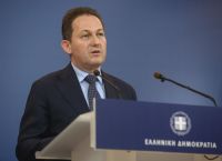 Πέτσας: Οι πυρκαγιές δεν προσφέρονται για μικροκομματική αντιπαράθεση