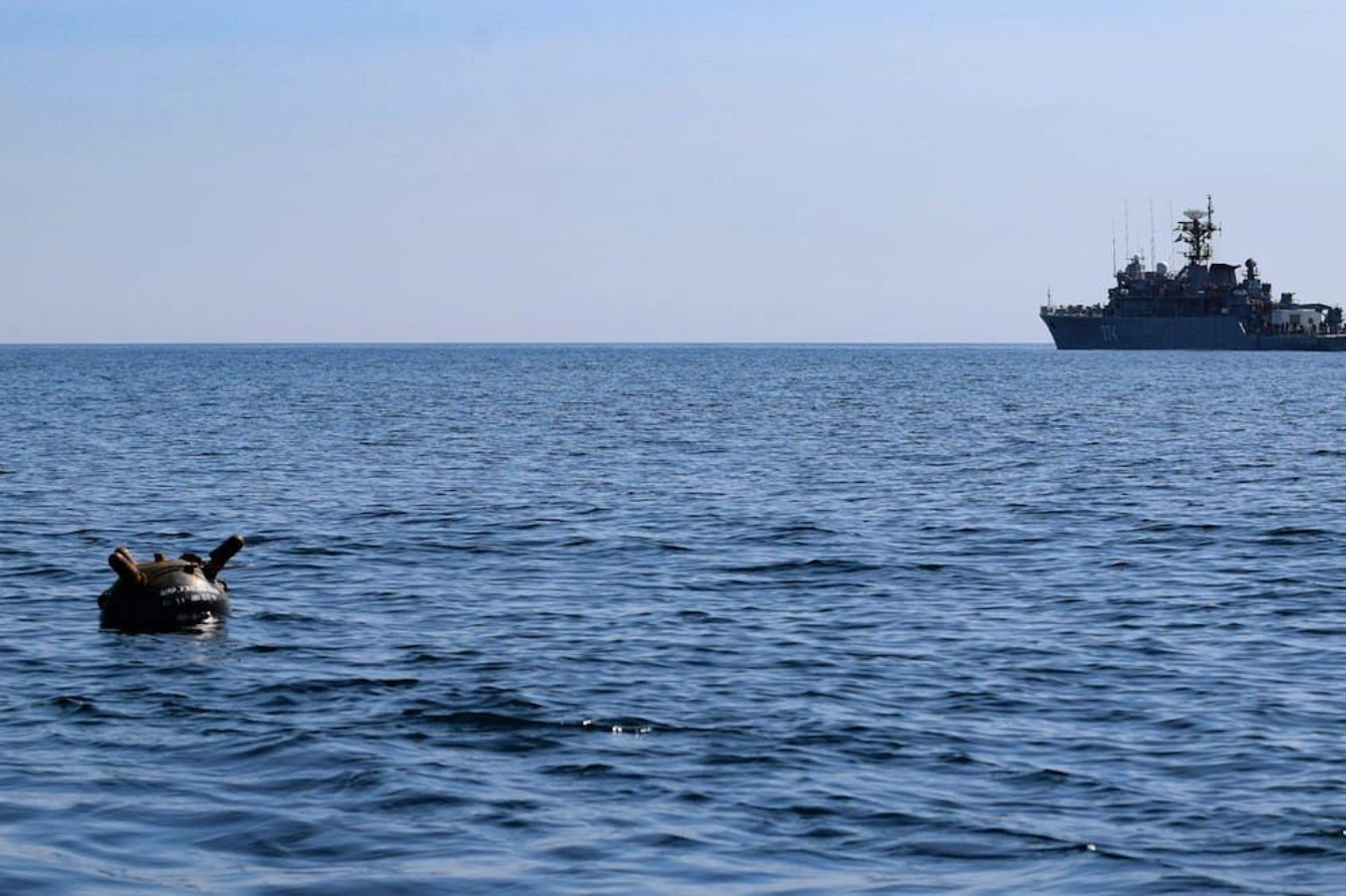 Ρουμανία: Επιχείρηση εντοπισμού αδέσποτων ναρκών στη Μ. Θάλασσα μετά από έκρηξη σε προκυμαία