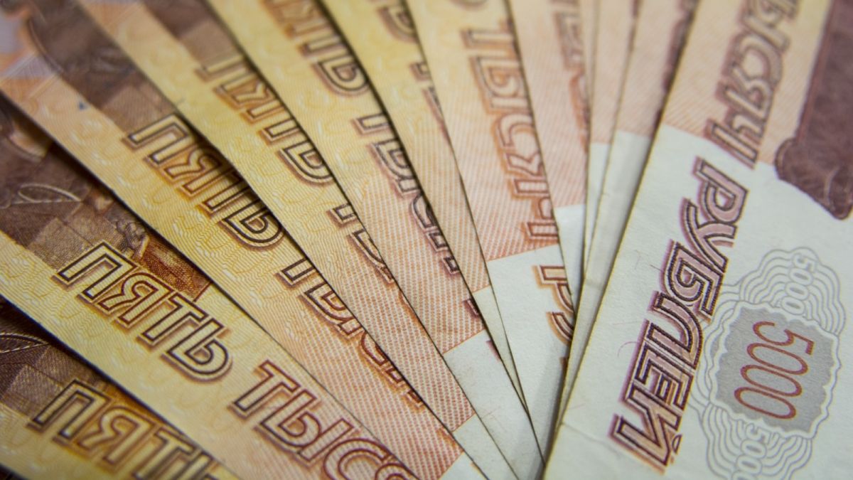 Ρωσία: Προβληματισμός από τη κατάρρευση του ρουβλίου