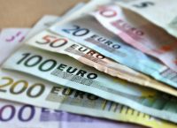 Αλλάζει η εισφορά αλληλεγγύης και από οριζόντια γίνεται κλιμακωτή Αλλάζει η εισφορά αλληλεγγύης και από οριζόντια γίνεται κλιμακωτή