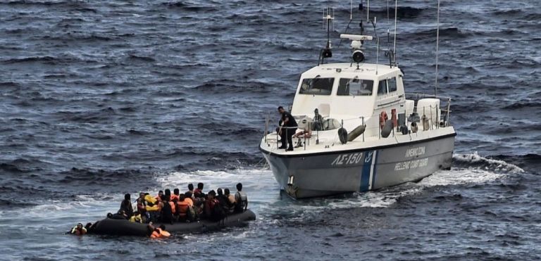 Αμοργός: Επείγουσα επιχείρηση για τη διάσωση 90 μεταναστών
