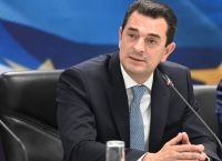 Σκρέκας: «Με το “Καλάθι των Μαθητών” δίνουμε τη δυνατότητα σε κάθε οικογένεια να κάνει οικονομικές αγορές»