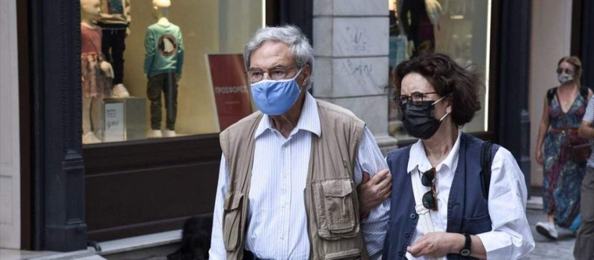 Επιστρέφει η μάσκα;