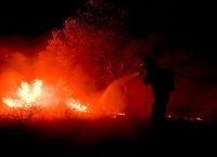 Μάχη με τις αναζωπυρώσεις – Αυστηρή παρέμβαση Κικίλια