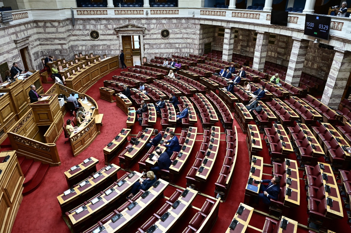 Αντιπολίτευση: Σφοδρή κριτική στην κυβέρνηση για τις πλημμύρες
