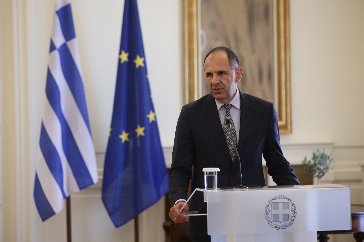 Γεραπετρίτης στο Reuters: Επαφές με Ισραήλ και Παλαιστίνη για την ανθρωπιστική βοήθεια
