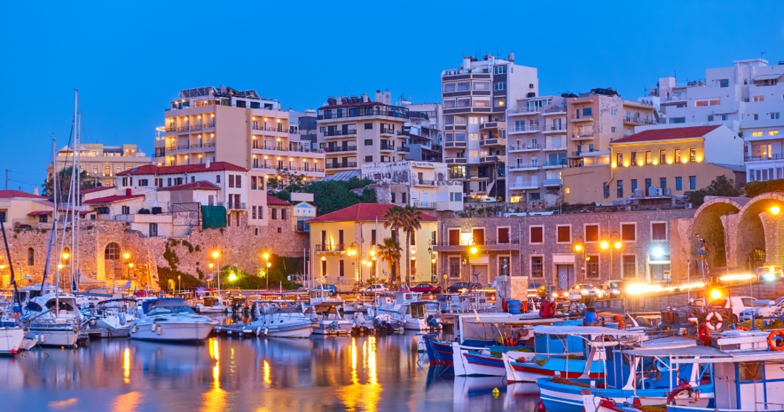 Times: Η Ελλάδα είναι ο καλύτερος φθινοπωρινός προορισμός για διακοπές