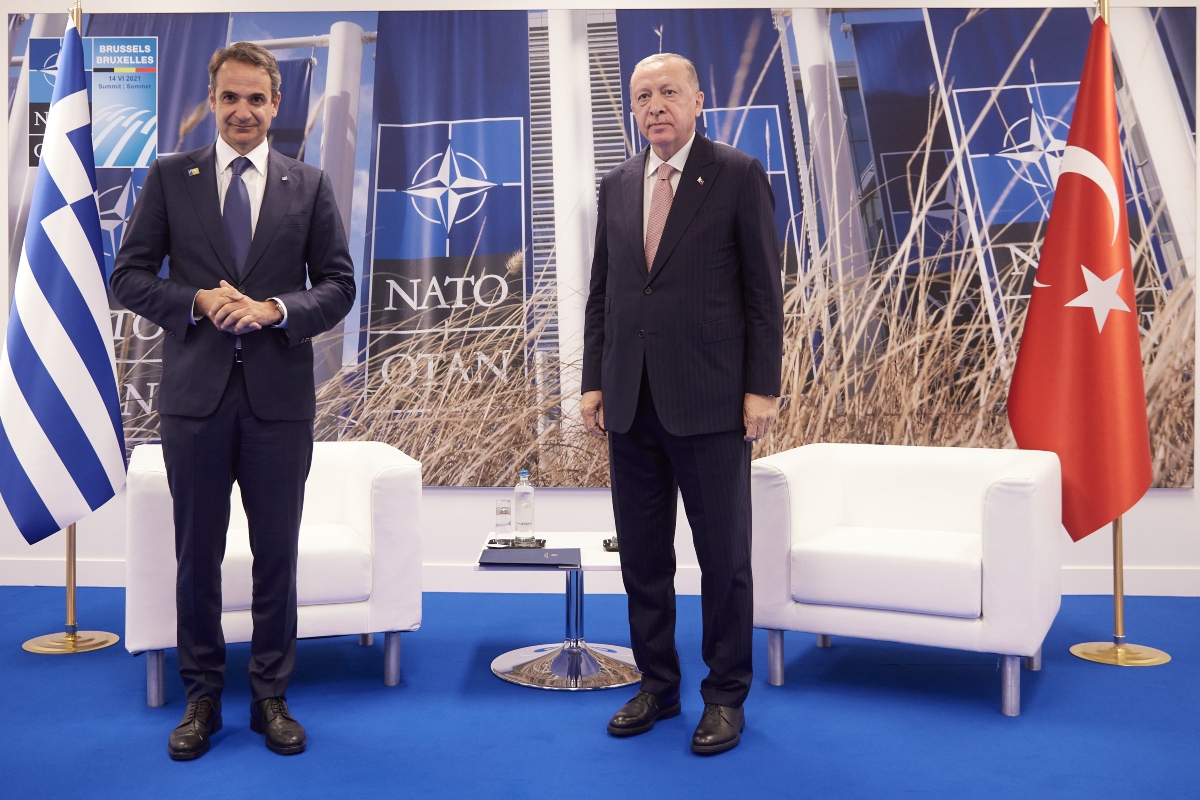 Associated Press: Γιατί ο Ερντογάν έρχεται τώρα στην Ελλάδα