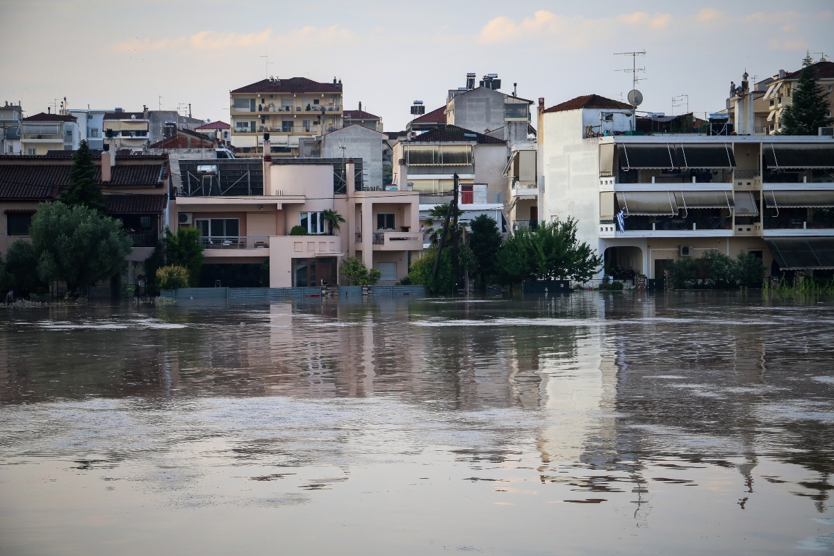 «Πνίγηκε» ο μεγαλύτερος τροφοδότης της χώρας – Χάθηκε στις λάσπες το 5% του ΑΕΠ
