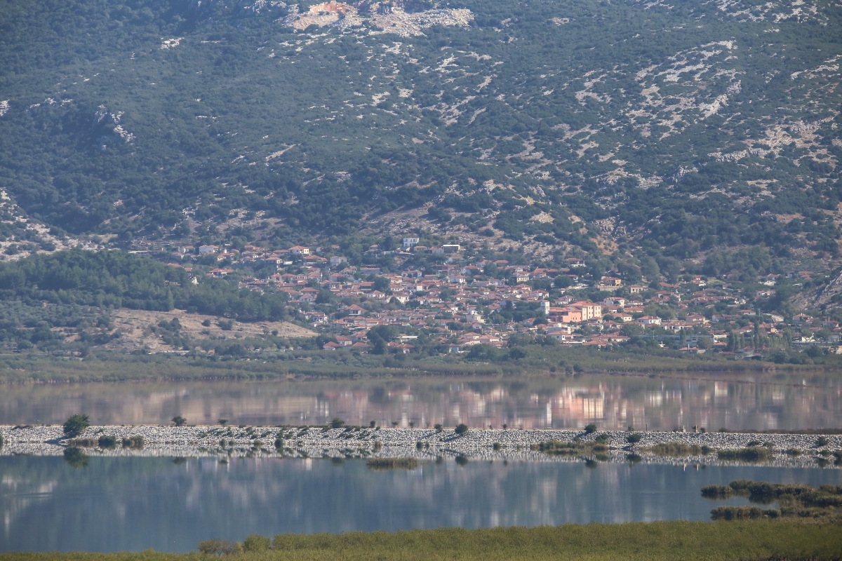 Μεγάλη κινητοποίηση και ανησυχία για τη λίμνη Κάρλα
