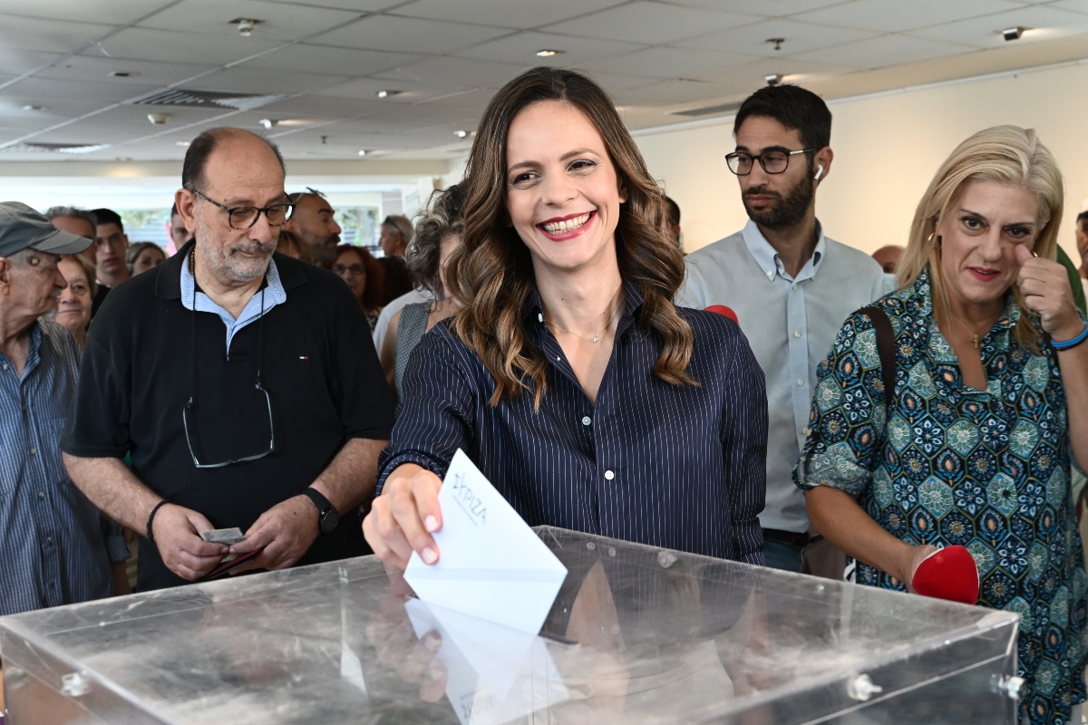 Αχτσιόγλου: Ο Κασσελάκης έχει άγνοια σε κρίσιμα εθνικά θέματα, να ανακαλέσει