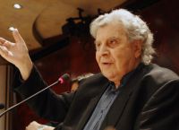 2 Σεπτεμβρίου Σαν Σήμερα: Δύο χρόνια χωρίς τον Μίκη Θεοδωράκη 2 Σεπτεμβρίου Σαν Σήμερα: Δύο χρόνια χωρίς τον Μίκη Θεοδωράκη