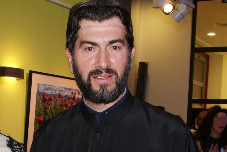 Στο εδώλιο σήμερα ο πατέρας Αντώνιος – Κατηγορείται για σωματική βλάβη σε βάρος παιδιών [vid]