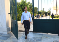 «Πέρασε το σχολείο ΑμεΑ για… γυμναστήριο» – Κράξιμο στον Κασσελάκη από το Twitter για το «παρκούρ»