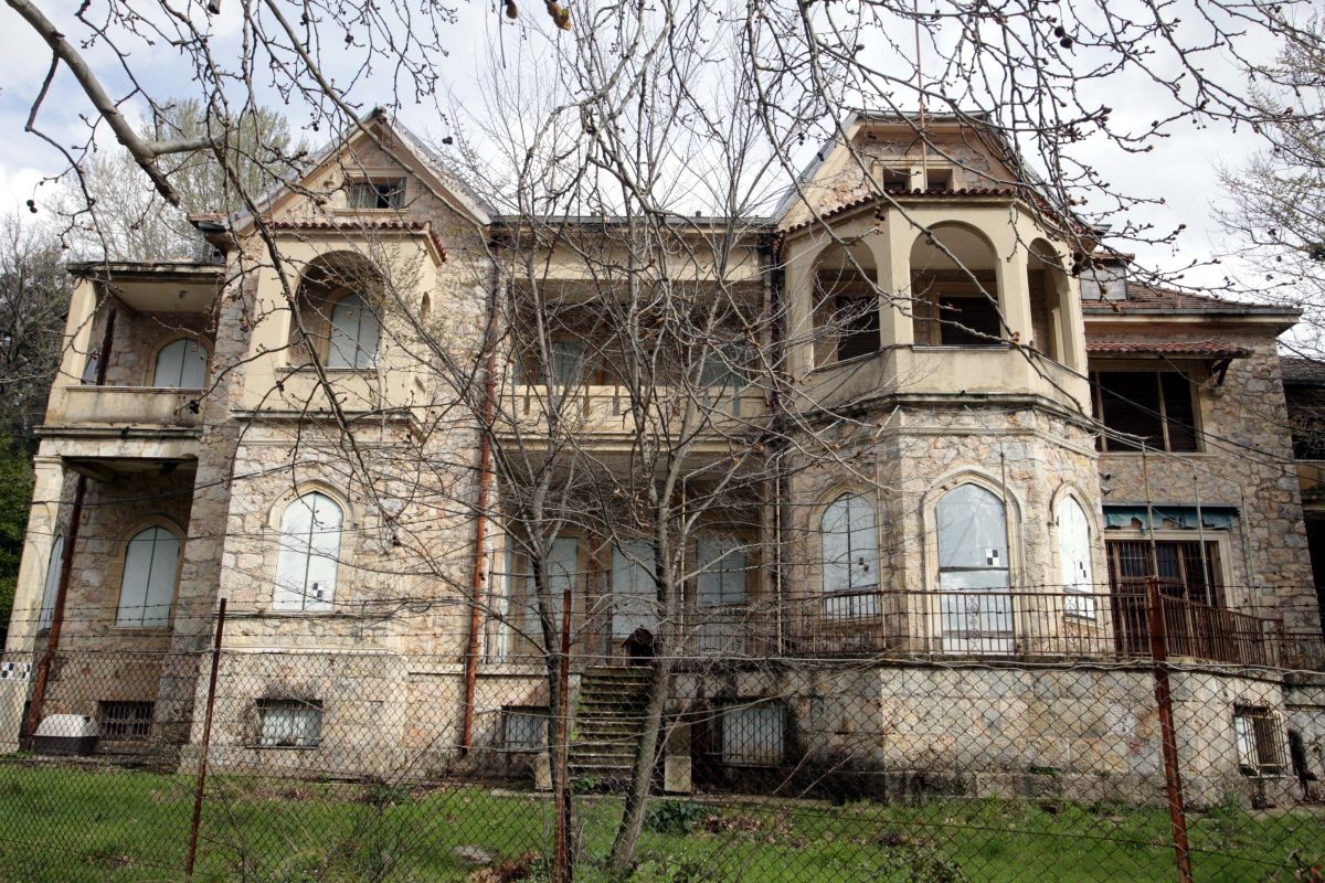 Tatoi: how the park of the former royal palace will be restored