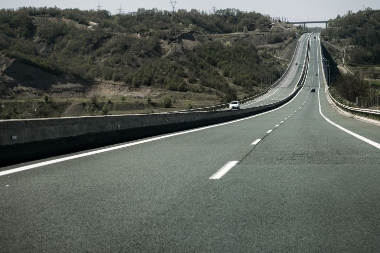 Εθνική Οδός: Έως τα μέσα της επόμενης εβδομάδας θα ανοίξει στο σύνολό της -Ποια διόδια παραμένουν ελεύθερα