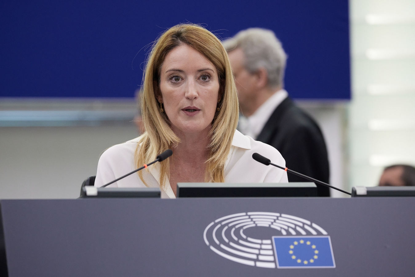 Μέτσολα: Θα καλωσορίσω τον πρωθυπουργό Μητσοτάκη και θα επαναλάβω την αλληλεγγύη του Ευρωπαϊκού Κοινοβουλίου