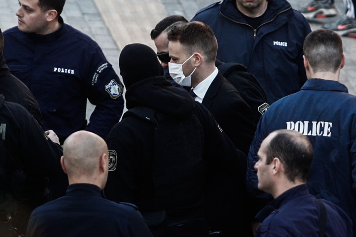 Καταπέλτης ο εισαγγελέας για τον Μπάμπη Αναγνωστόπουλο: Ήθελε να σκοτώσει την Καρολάιν [vid]