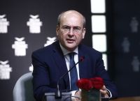 Χατζηδάκης: «Πιο δίκαιη φορολόγηση για τους επαγγελματίες καμία αύξηση» [vid]