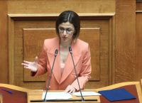 Αγαπηδάκη: Οι πολίτες στις πληγείσες περιοχές πρέπει να αντιμετωπίζουν όλα τα στάσιμα ύδατα ως μολυσμένα