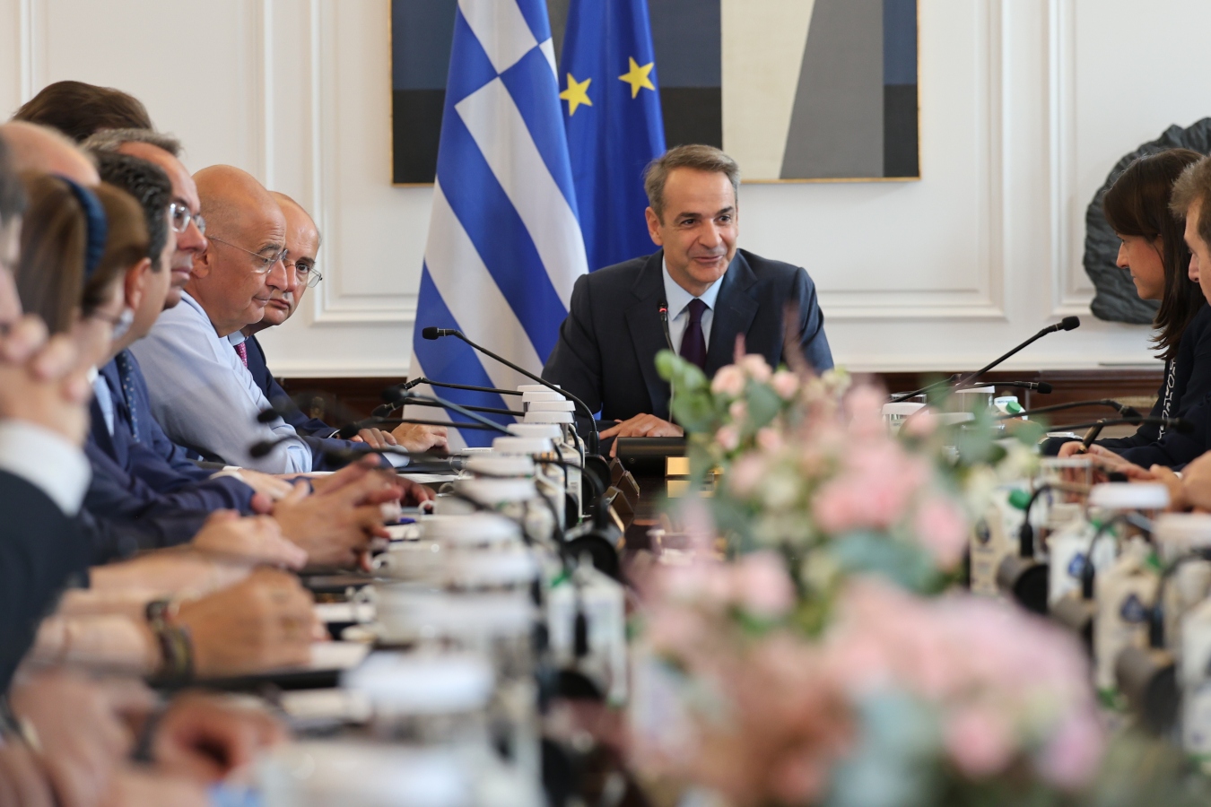 Μητσοτάκης στο υπουργικό: Φαίνεται ότι θα είμαστε μόνοι μας στο δρόμο της ευθύνης