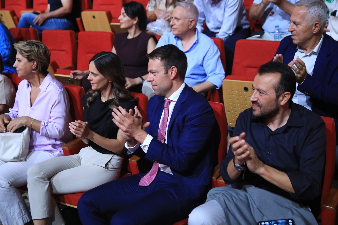 Five candidacies for SYRIZA-Progressive Alliance’s president unanimously approved
