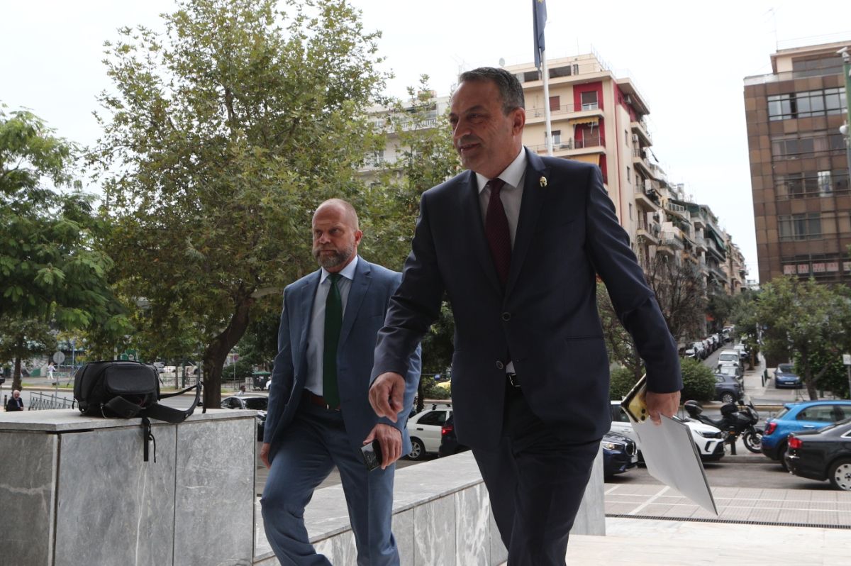 Στην εισαγγελία του Αρείου Πάγου ο αρχηγός των «Σπαρτιατών» [vid]