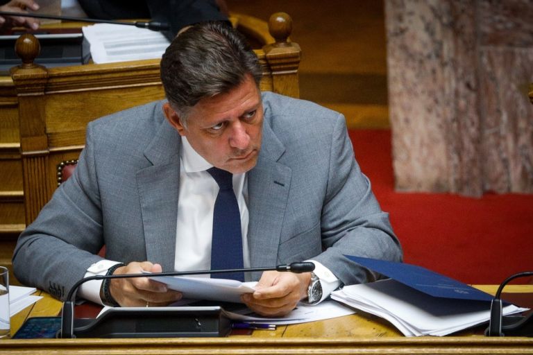 Βαρβιτσιώτης: Το παρασκήνιο της παραίτησής του [vid]