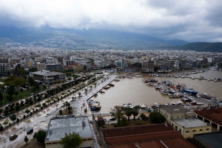 Κακοκαιρία Daniel: Μεγάλα προβλήματα σε Μαγνησία,Θεσσαλία,Φθιώτιδα,Σποράδες-Έφτασε και στην Αττική [pics,vid]