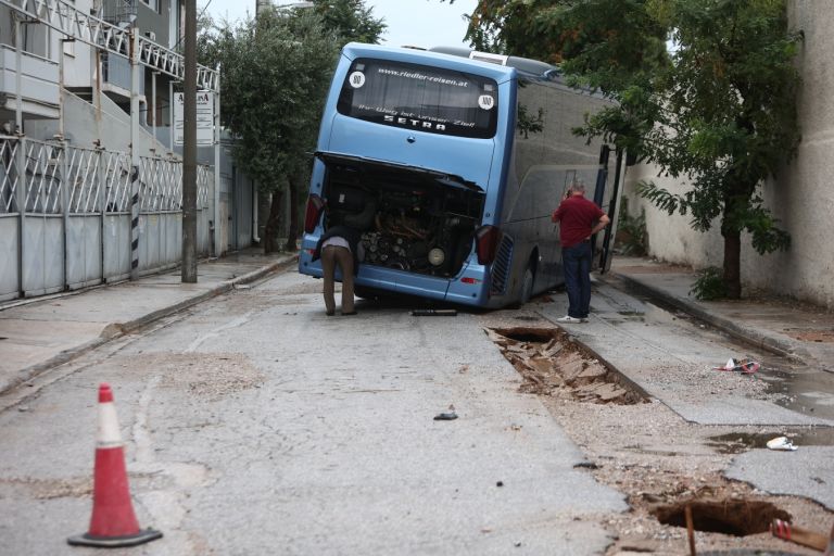 Κλειστή για 3η μέρα η εθνική οδός Αθηνών – Θεσσαλονίκης, πού επιτρέπεται η κυκλοφορία [vid]