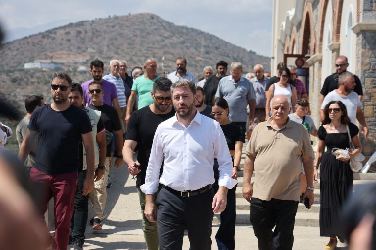 Ανδρουλάκης από Βόλο: Να απολογηθούν ο κ. Μητσοτάκης και ο κ. Αγοραστός [vid]