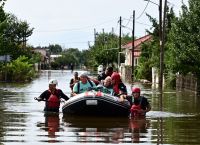 Υπαρκτός παραμένει ο κίνδυνος για υπερχείλιση του Πηνειού στη Λάρισα -Συνεχείς διασώσεις, εκκενώσεις [vid]