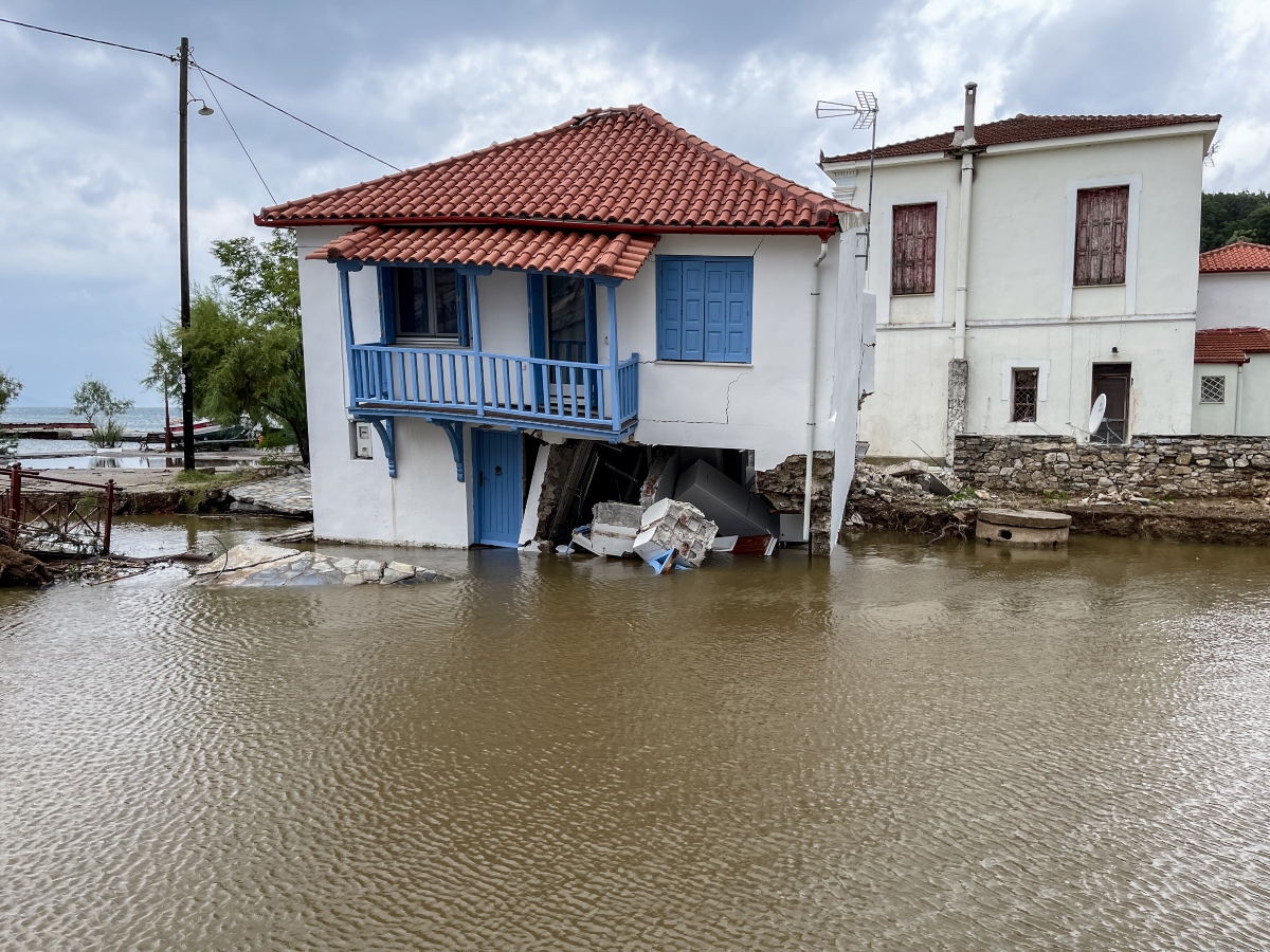 Υπ. Υγείας: Υπαρκτός κίνδυνος έξαρσης επιδημιών τροφιμογενών, υδατογενών νοσημάτων και ζωονόσων