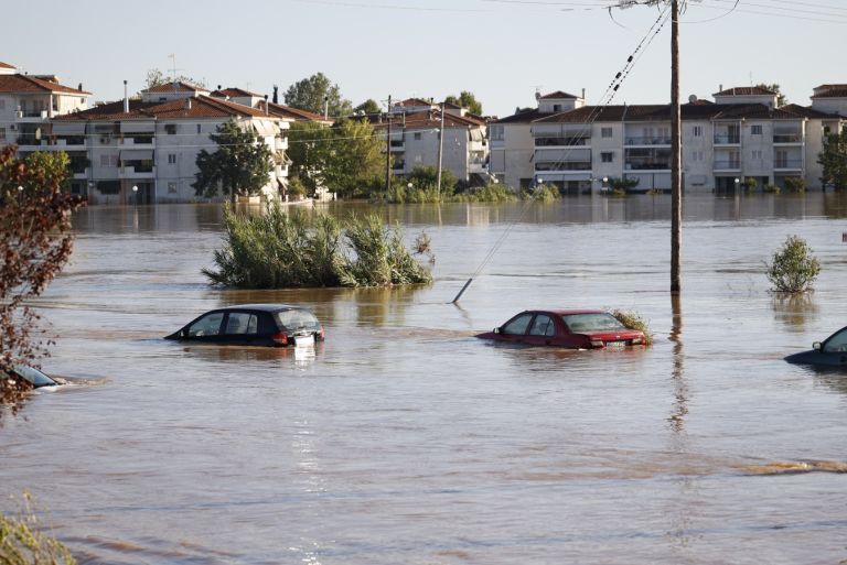 Τι αποζημιώσεις δικαιούνται νοικοκυριά, εργαζόμενοι και επιχειρήσεις – Αναλυτικά [vid]